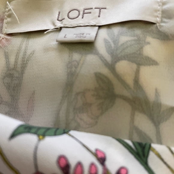 Loft Floral Blouse - Picture 10 of 10